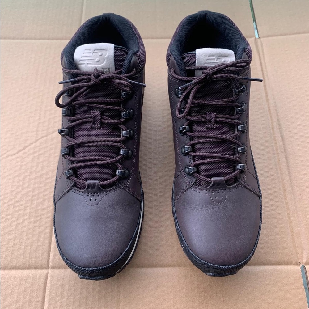 New Balance Leather 754